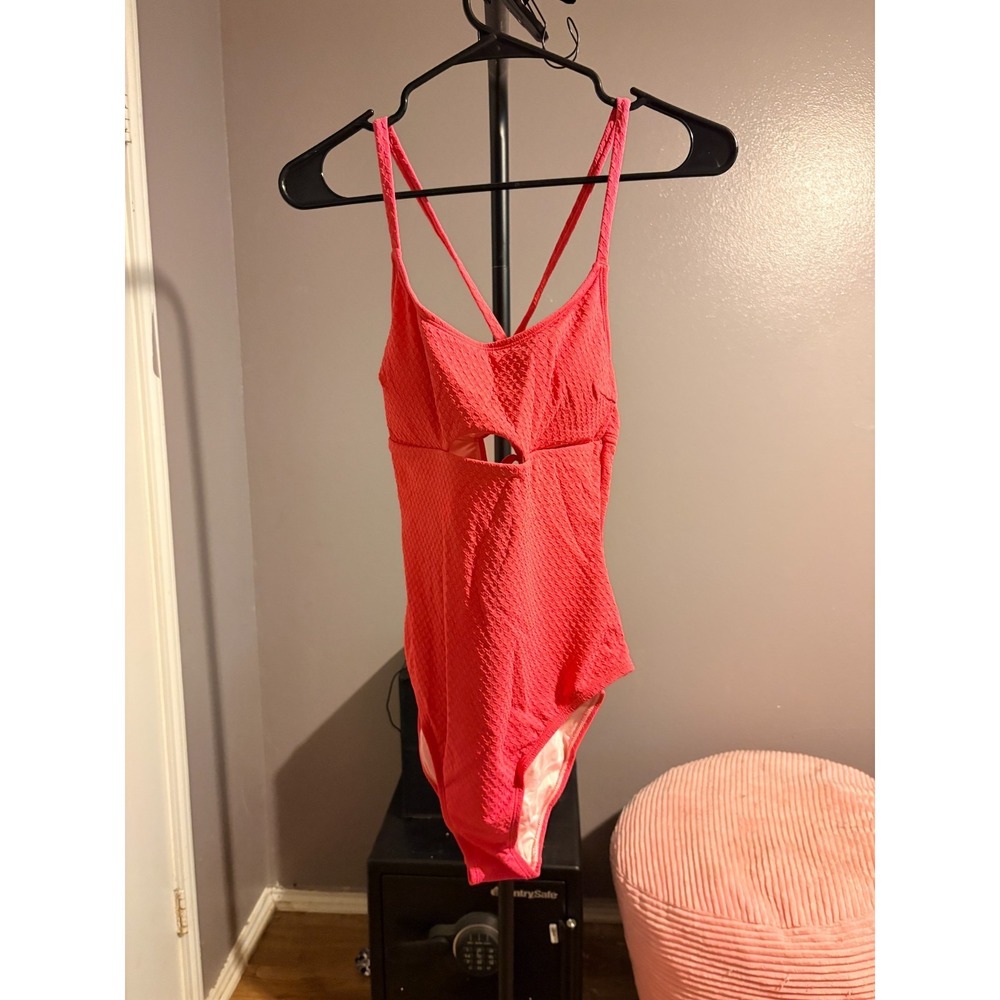 Cupshe Pink One Piece Swimsuit Textured Cutout Built-in Bra Sz M